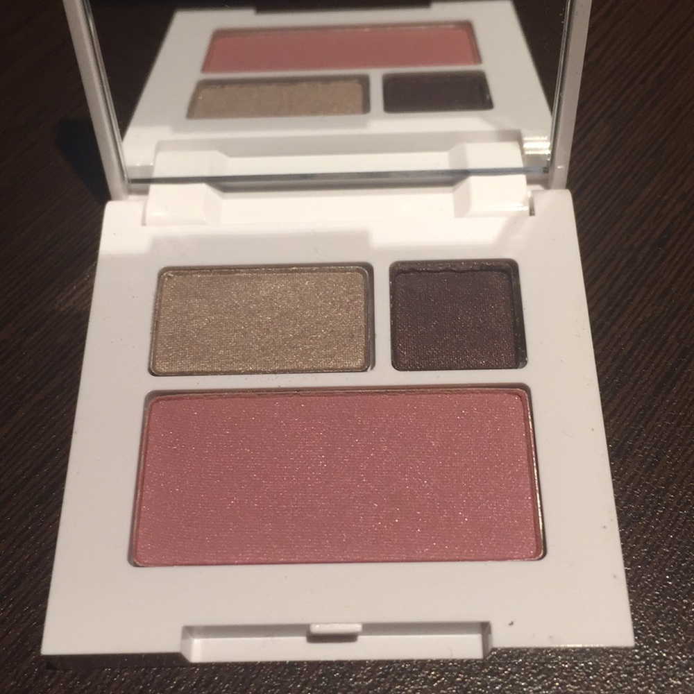 Mini Clinique blush eyeshadow combo